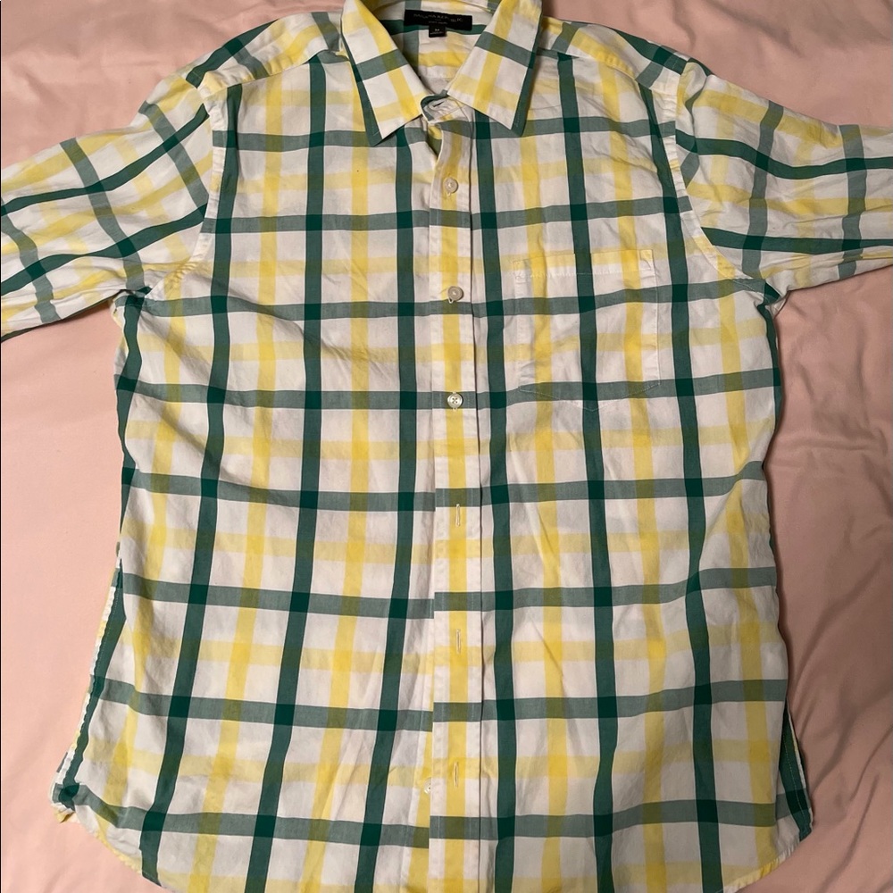 Gently used men’s banana republic button up